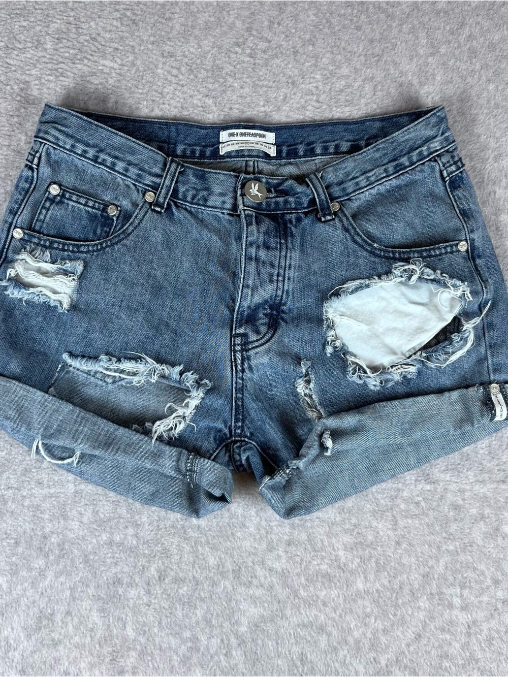 One‎ Teaspoon Distressed Cuffed Blue Chargers Denim Cutoff Shorts size 27